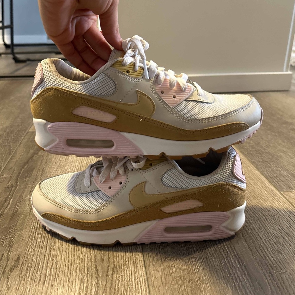 Women’s Nike Air Max 90 ‘White Sesame’